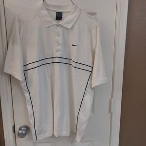 used men's large nike golf shirt.